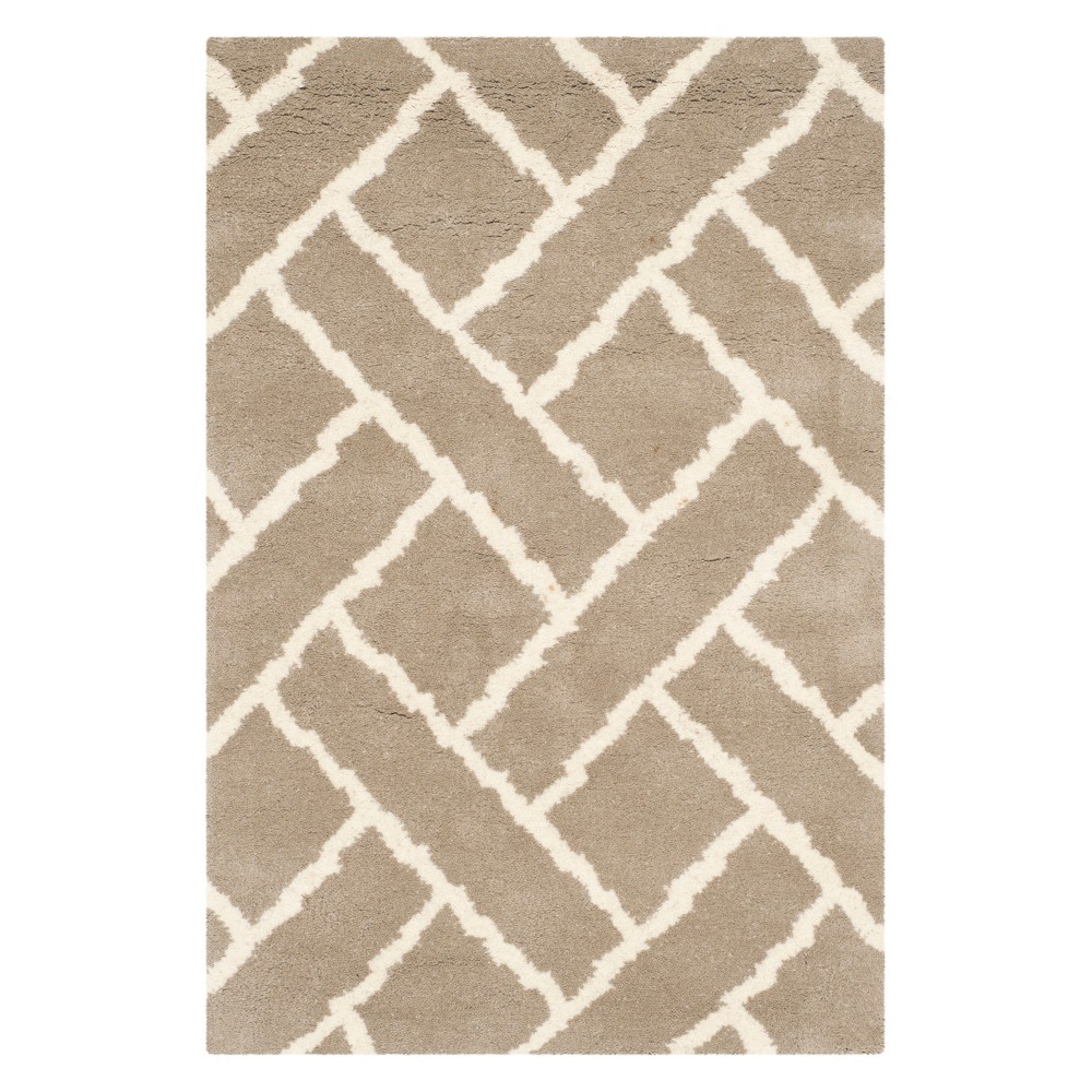 2'x3' Crosshatch Tufted Accent Rug Beige/Ivory - Safavieh