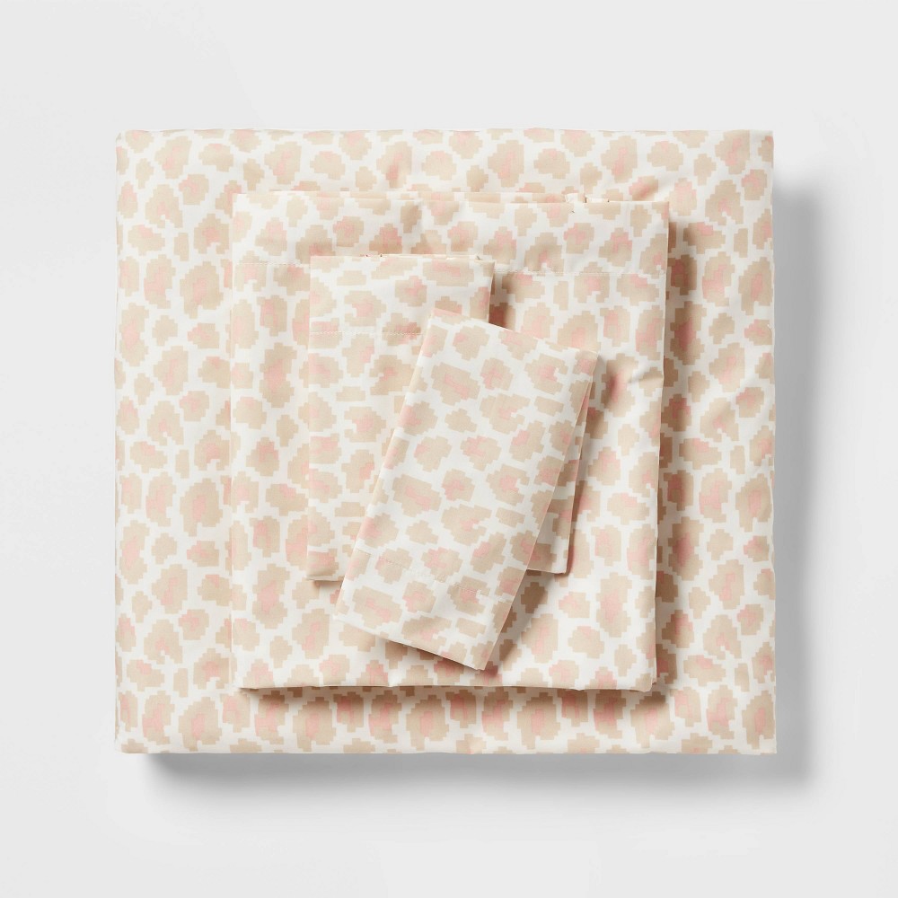 Queen Microfiber Sheet Set Pink Leopard Print - Room Essentials™