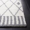 Vermont VRM553 Hand Tufted Area Rug  - Safavieh - 3 of 4