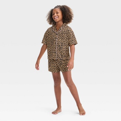 Girls' Short Sleeve Button-Up Pajama Set - art class™
