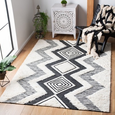 Ivory Elegance 4' x 6' Hand-Tufted Wool Area Rug