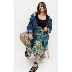 Women's Plus Size Mysteria Border Linen Skirt - french blue | CITY CHIC - 1 of 4