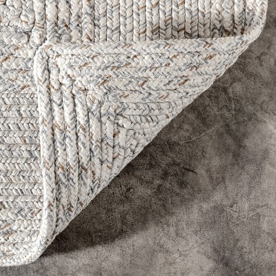 Handmade Ivory Braided 8' x 10' Oval Synthetic Indoor/Outdoor Rug