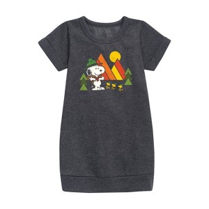 - Peanuts - Retro Trailblazers Graphic Short Sleeve Fleece Dress - 1 of 4