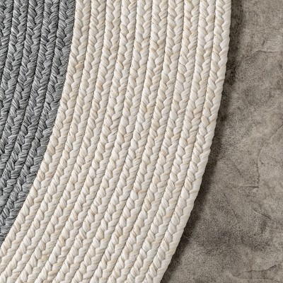 Elegant Gray Braided Synthetic 6' Round Indoor/Outdoor Rug