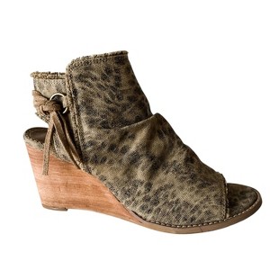 Women's Wo's Keely Wedge Sandal - Very G - 1 of 4