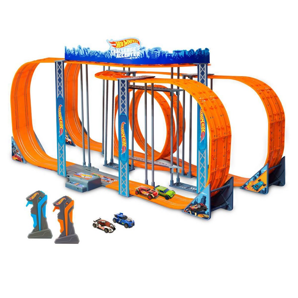 Hot Wheels Zero Gravity Set with 42.6ft Track - 1:43 Scale