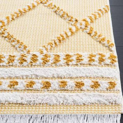 gold/ivory