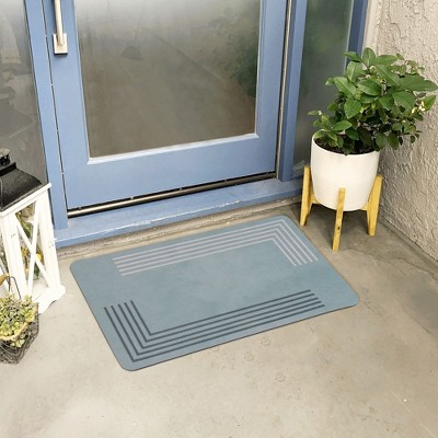 Gray and Black Polypropylene Outdoor All-Weather Doormat 16" x 24"