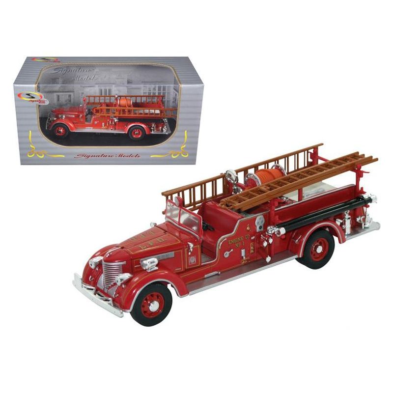 1939 Packard Fire Engine Truck Red 1/32 Diecast Model by Signature Models, 1 of 4