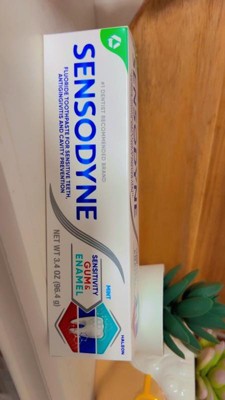 Guest review image 1 of 3, zoom in