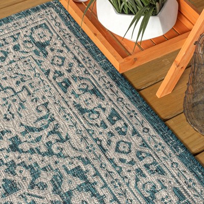 Vintage Medallion Flatweave Indoor/Outdoor Rug in Gray - 2' x 8'