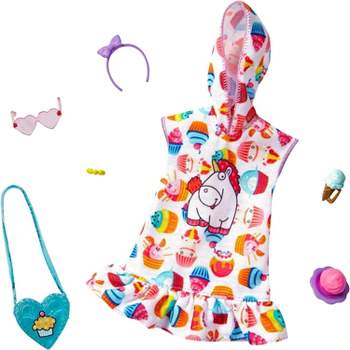 Barbie Storytelling Fashion Pack of Doll Clothes Inspired by Minions: Hoodie Dress and 6 Accessories