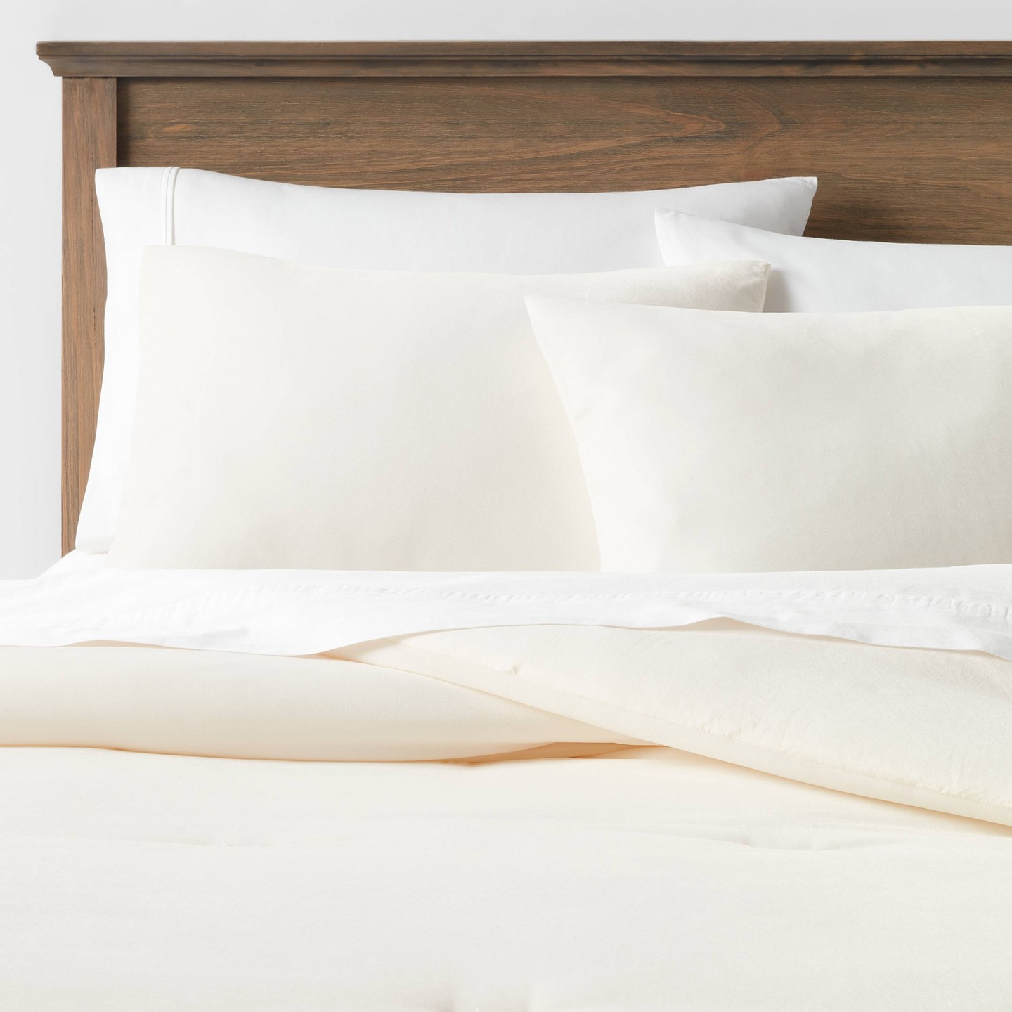 Threshold King Lustrous Velvet Comforter & Sham Set Light Teal Blue, цвет: Кремовый — фото 1