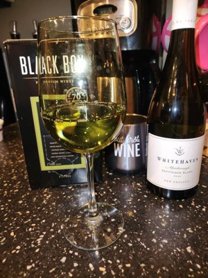 Whitehaven New Zealand Sauvignon Blanc White Wine, 750ml Glass Bottle 