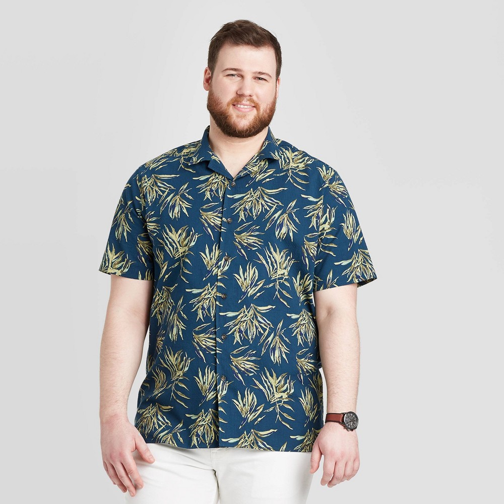 Men's Tall Standard Fit Short Sleeve Seersucker Camp Shirt - Goodfellow & Co Olive MT, Green was $19.99 now $12.0 (40.0% off)