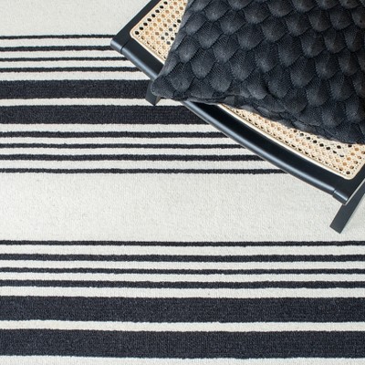 Handmade Metro Elegance 4' x 6' Black Wool Area Rug