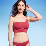 Women's Asymmetrical Twisted Straps Longline Bikini Top - Shade & Shore™ Red