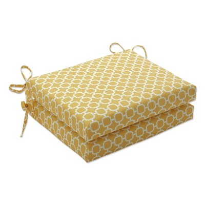 Outdoor 2 Pc Chair Cushion Set Yellow White Geometric Pillow   GUEST 732b7715 79a6 4873 92d3 90956d1153db