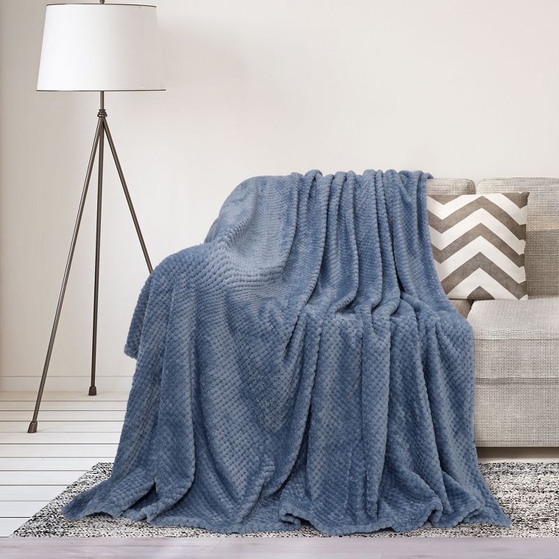 PiccoCasa Flannel Fleece Bed Blankets Fuzzy Plush Lightweight Bed Blankets, 3 of 9