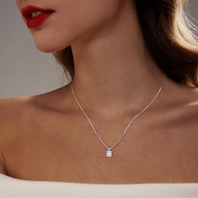 BRINJOY Women's 18k gold-plated diamond pendant necklace