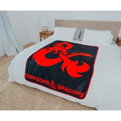 Dungeons & Dragons Black and Red Fleece Throw Blanket 45 x 60 Inches