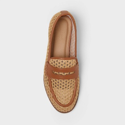 Women s Cove Flats with Memory Foam Insole - Universal Thread