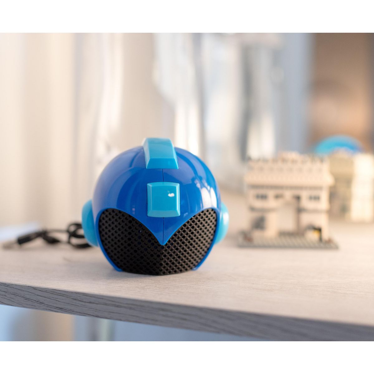 Toynk Rockman Mega Man Helmet Themed USB Powered Wired Multimedia Portable Speaker - thumbnail 6