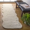 Vermont Scalloped VRM213 Hand Tufted Indoor Rugs - Safavieh - 2 of 4