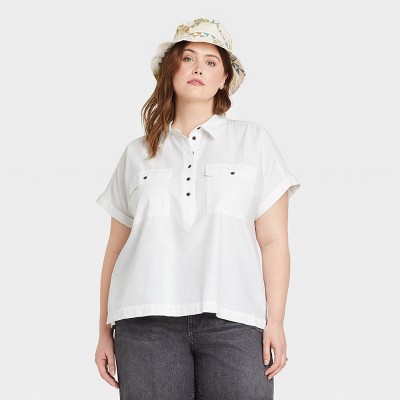 4x white button down shirt