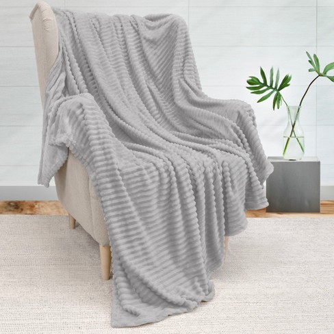 Ribbed Throw Blanket, Fleece Throw Blanket for Couch, Super Soft Cozy Fuzzy  Decorative Blankets and Throws with Striped Pattern for Sofa, Lightweight  Ribbed Plush Cream Multiple Color Throw Blanket : : Home
