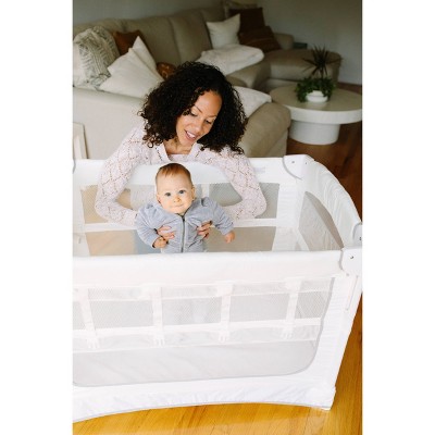 White Mesh 3-in-1 Co-Sleeper Bassinet and Play Yard