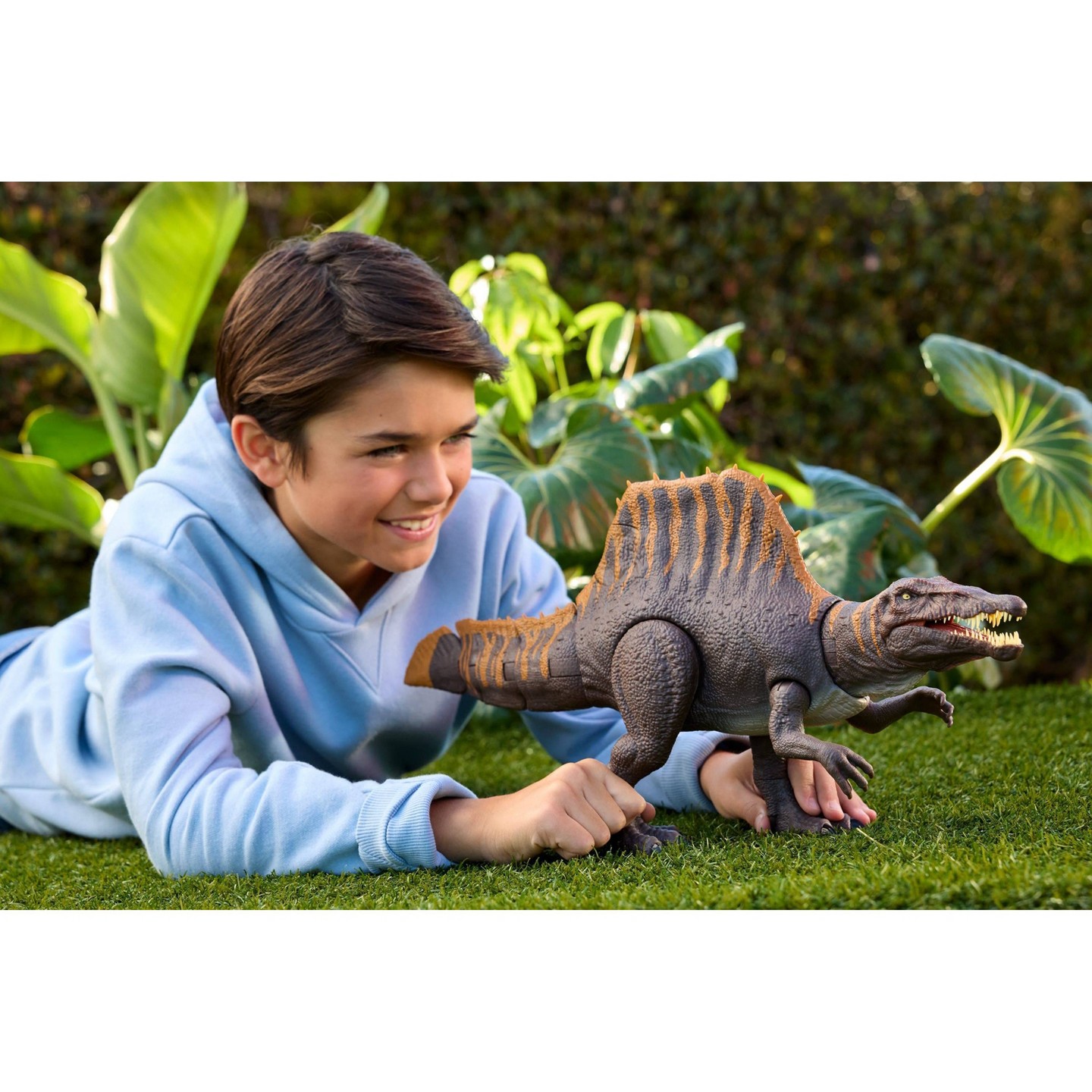 Детская фигурка Jurassic World Rebirth Tail Thrasher Spinosaurus Action Figure, Dinosaur Toy with 2 Attack Moves — фото 2