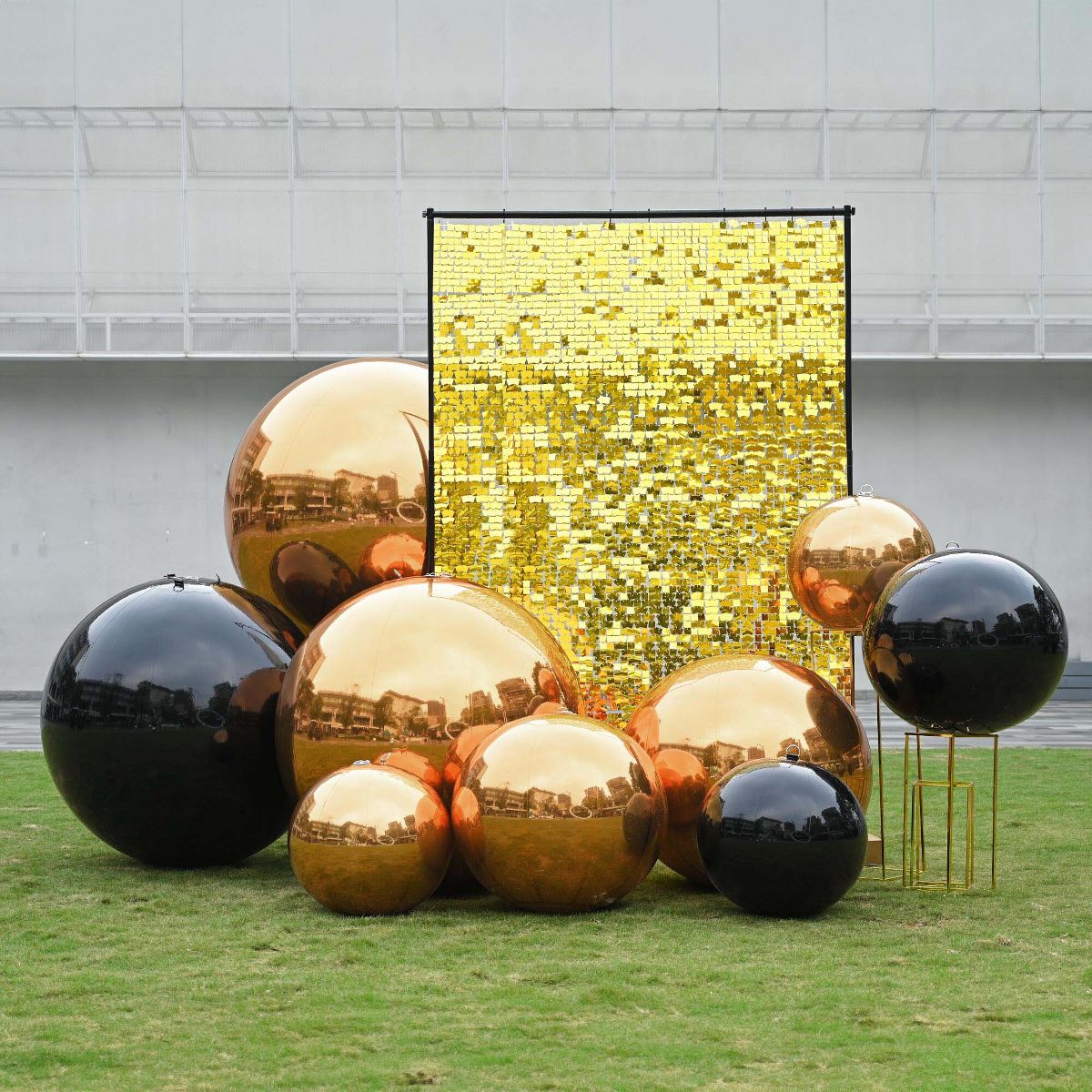 Yescom 2PCS 47" Big Shiny Inflatable Mirror Ball Set Giant Reusable PVC Hanging Balloon for Wedding Event Disco Party Concerts Black/Gold//Iridescent - thumbnail 3
