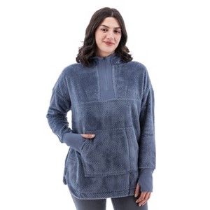 Aventura Clothing Women's Comfy Hoodie - 1 of 4