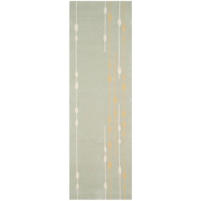 Soho SOH303 Hand Tufted Area Rug  - Safavieh