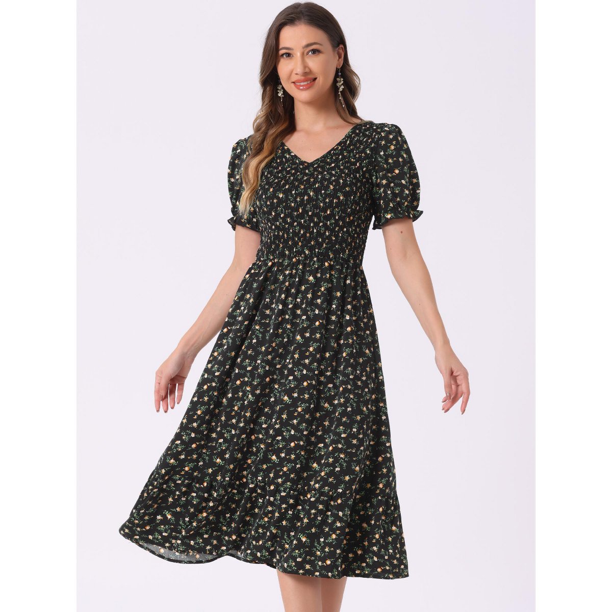 Женские платья INSPIRE CHIC Women's Floral Smocked Puff Short Sleeves V Neck Ruffled Hem Midi Dress Orange Black Medium — фото 4