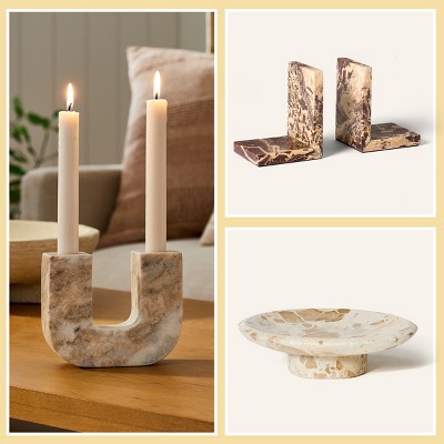 Marble accents to bring on luxe style.