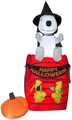 Peanuts Airblown Inflatable Snoopy Halloween House w/LEDs Scene Peanuts, 6 ft Tall, Multi