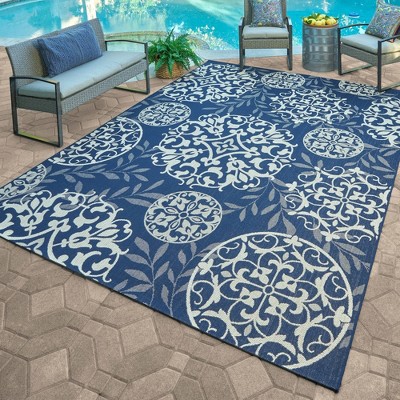 Navy Blue and Beige Medallion Synthetic 5' x 7' Outdoor Rug