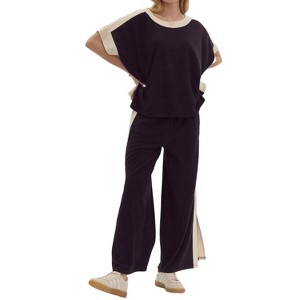 Women's Solid Ribbed Boat Neck Short Sleeve Top - entro - 1 of 3