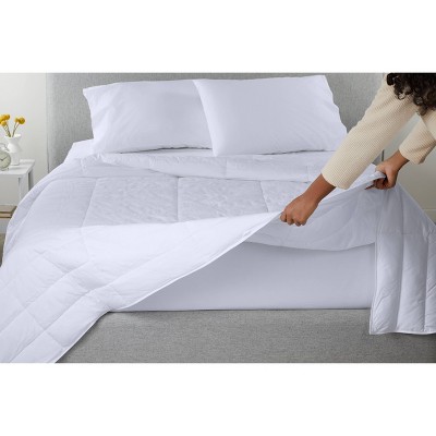 The Premium Wyoming King Bed Down Alternative™ Comforter