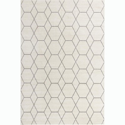 Ivory and Gray Geometric Trellis 6x9 Synthetic Area Rug