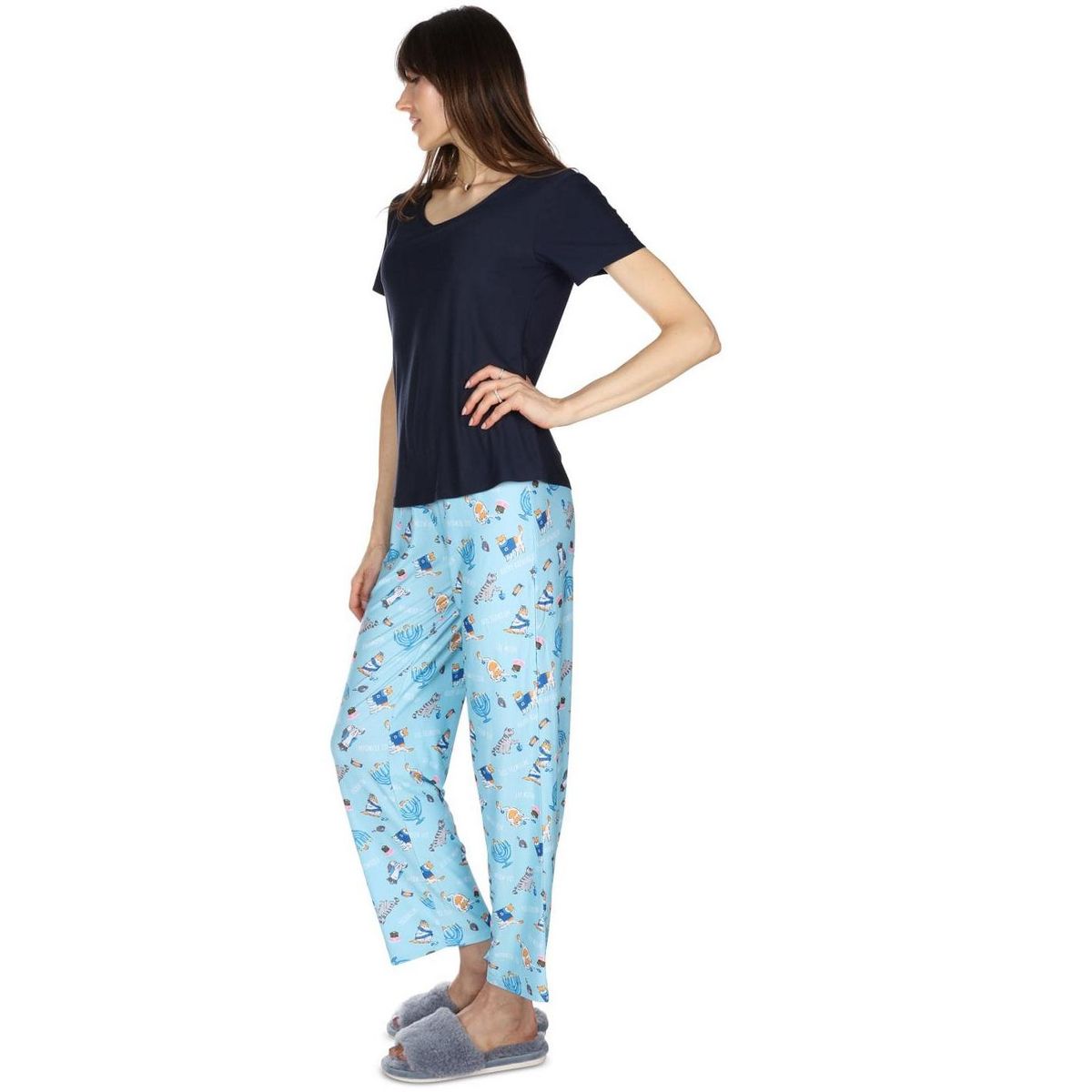 Memoi Women's Hanukcat Two-Piece PJ Set in a Bag - thumbnail 2