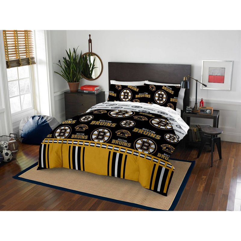NHL Boston Bruins Rotary Bed Set, 1 of 4