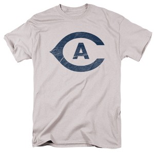 Men's University of California Davis Official Distressed Primary Logo T-Shirt - 1 of 4