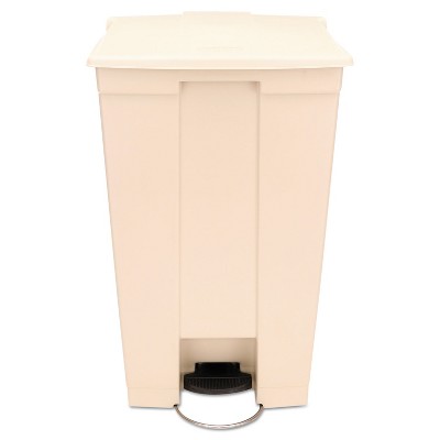 Rubbermaid Commercial Step-On Receptacle w/Wheels Rectangular Polyethylene 23gal Beige 614600BG