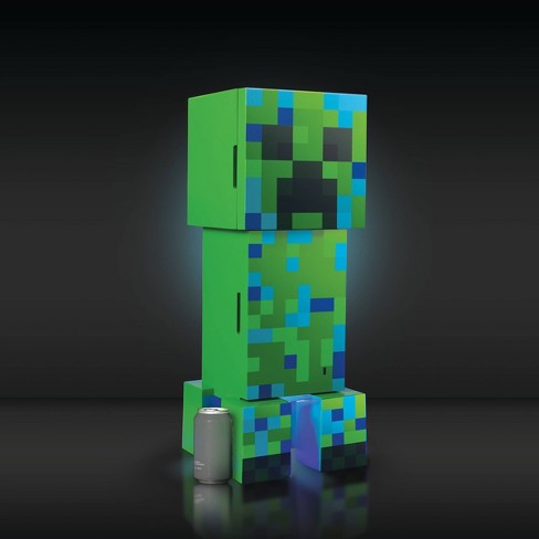 My attempts at making a small creeper face. : r/Minecraft