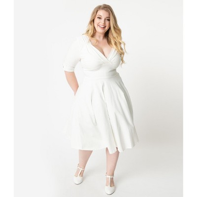 Unique Vintage Women's Plus Delores Swing Dress