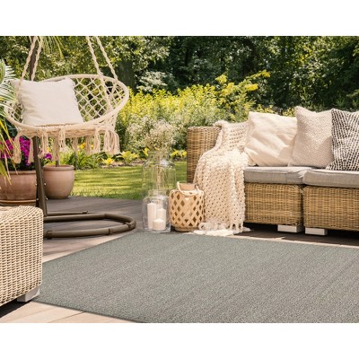 Reversible Avalon Gray Square Indoor/Outdoor Synthetic Rug